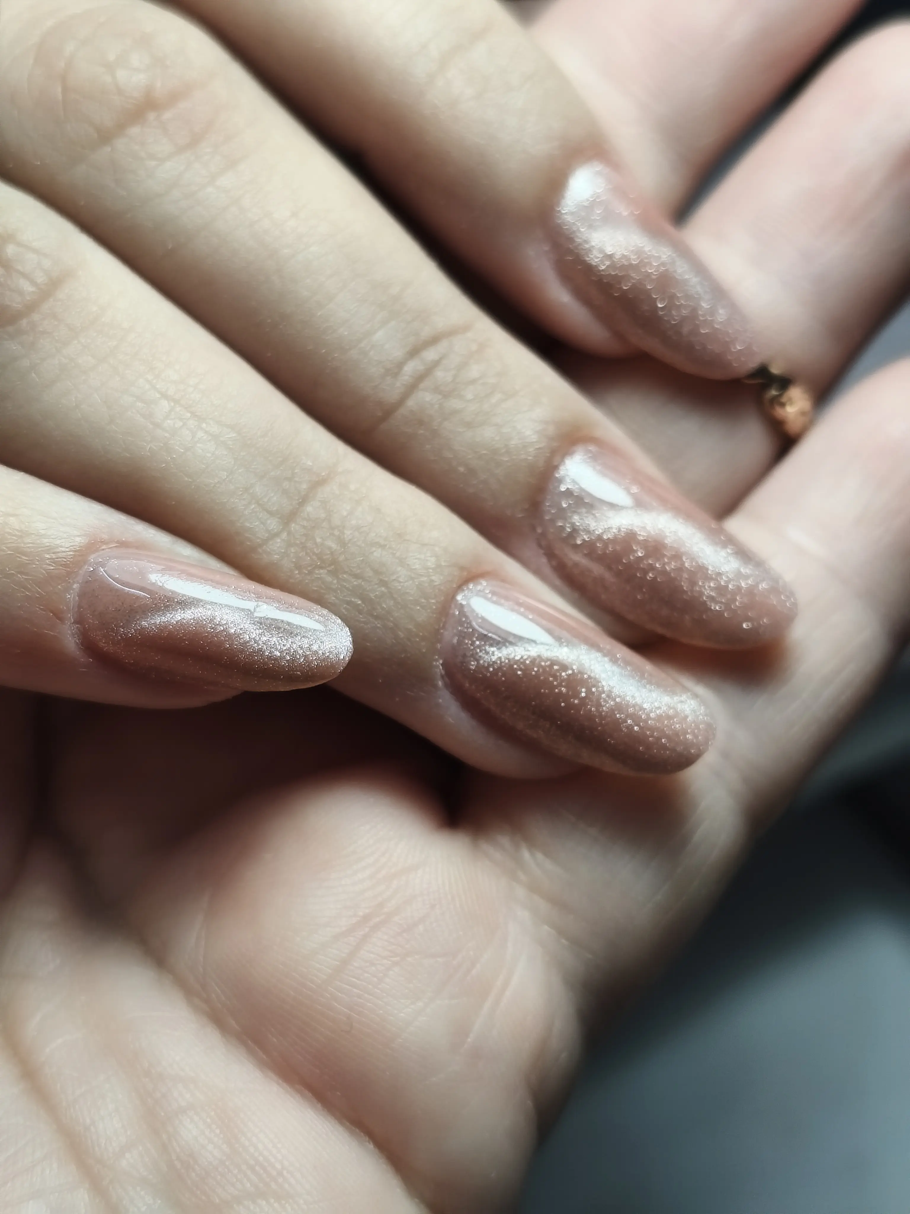 Unha decorada com detalhes